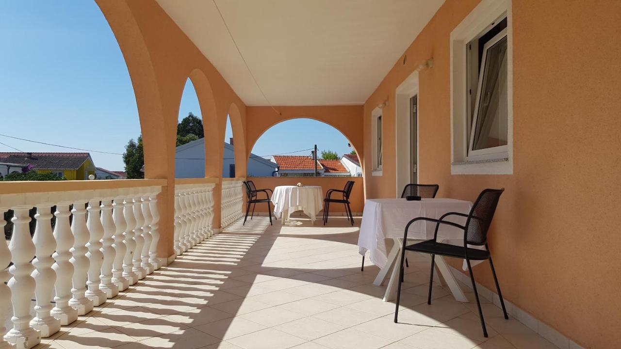 Apartment Marina Vir Eksteriør bilde