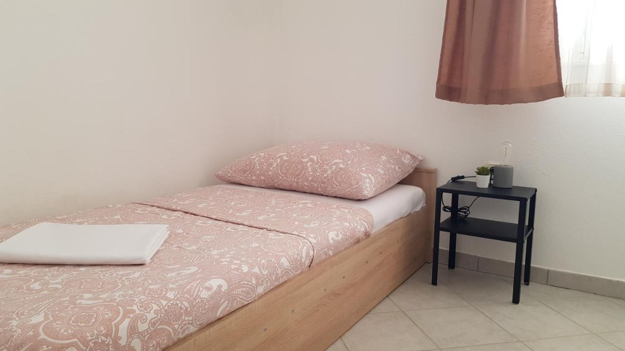 Apartment Marina Vir Eksteriør bilde