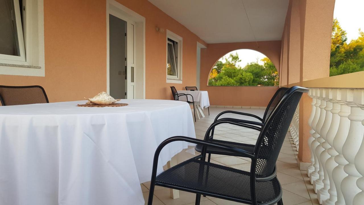 Apartment Marina Vir Eksteriør bilde